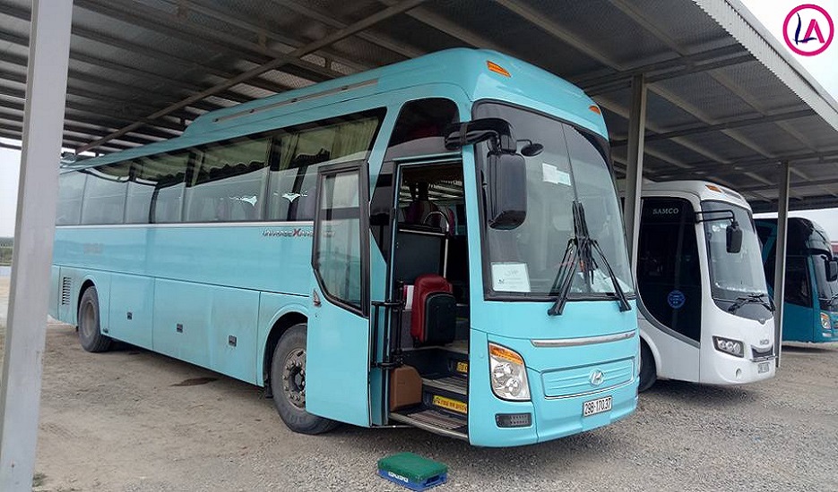 Xe 45 chỗ - Hyundai Universe
